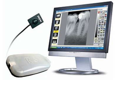 Новую цифровую камеру SiroCam digital можно установить как на блоке врача